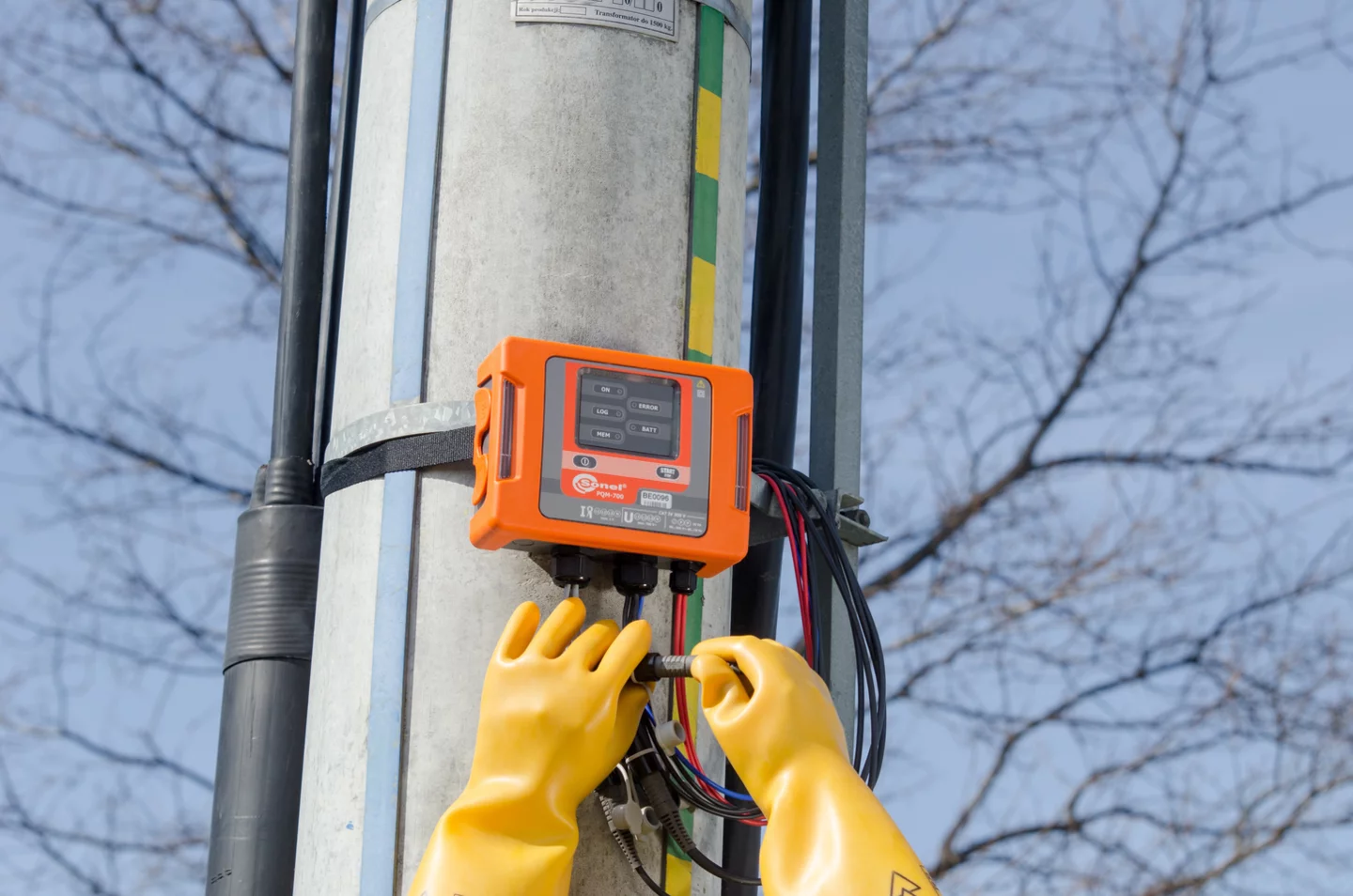 PQM-700-env